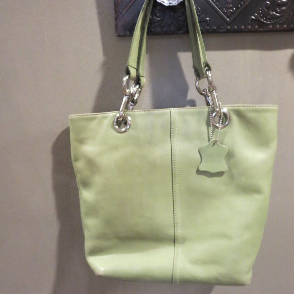 VALERIE STEVENS Lime Green Leather Bag Purse